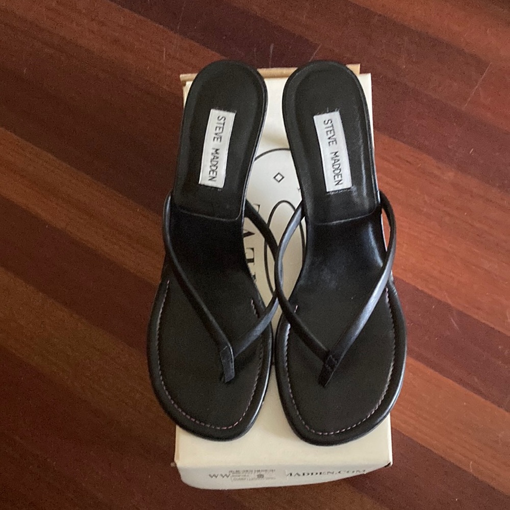 Black leather high heel flip flops